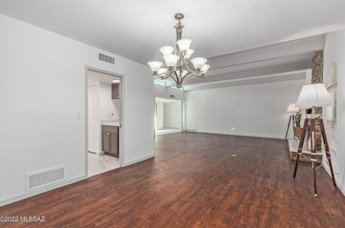 7204 Camino Vecino, Tucson AZ 85715-3418 exterior