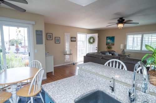 1776 Los Lagos Dr, Lake Havasu City AZ  86403-6623 exterior