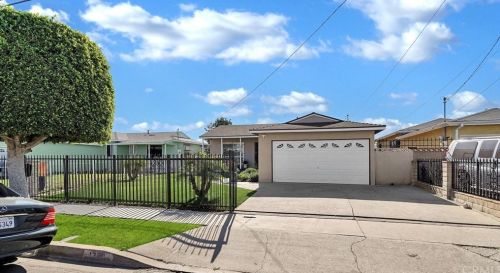 1700 156th St, Compton, CA 90220-3516