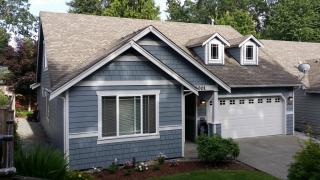 13001 Naomilawn Dr, Lakewood, WA 98498-2595