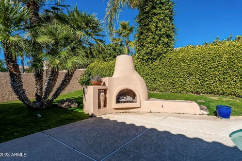 7012 Hearn Rd, Scottsdale AZ  85254-3419 exterior