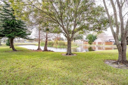 10800 Us Highway 19, Pinellas Park FL  33782-3402 exterior