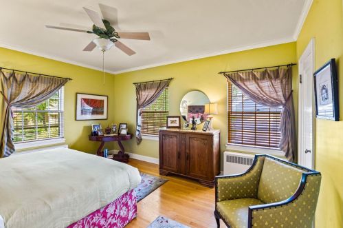 3164 51 Blvd, Milwaukee WI 53216-3236 exterior