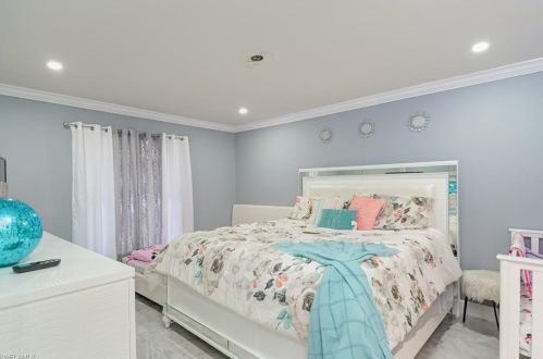 712 Hibiscus Ave, Lehigh Acres FL 33972-8000 exterior