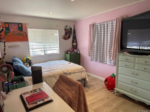 1850 Orangethorpe Ave, Fullerton CA  92831-5324 exterior