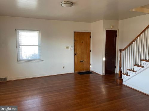 3901 Ames St, Washington, DC 20019-3358