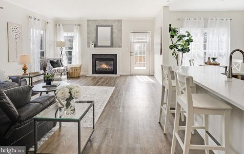 8778 Grantham Ct, Bristow VA  20136-2030 exterior