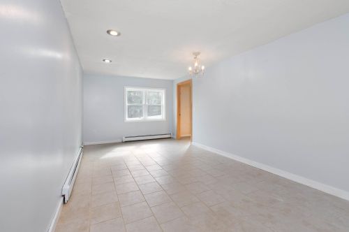 61 Caleb Dr, Danville NH  03819-3017 exterior