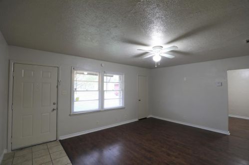 2314 Blyth Dr, Dallas TX  75228-4744 exterior