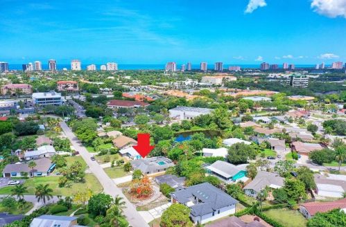 1109 Alhambra Cir, Naples FL 34103-3291 exterior