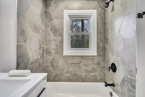 226 Davis Ave, Lacey NJ  08731-3519 exterior