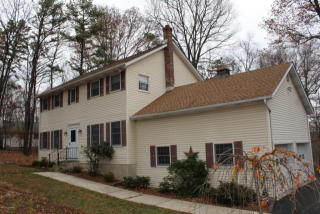 180 Woodcrest Blvd, Stroudsburg, PA 18360-7642