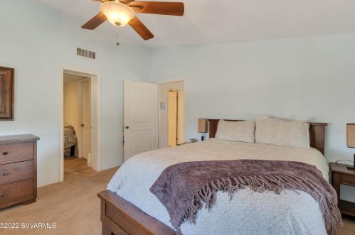 2060 Grasshopper Ln, Sedona AZ 86336-4556 exterior