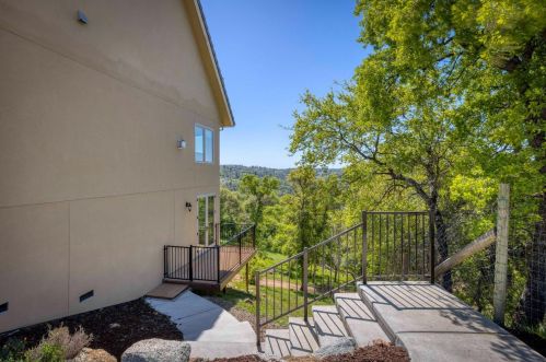 951 Crystal Oak Pl, Newcastle CA  95658-9405 exterior