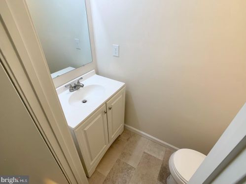 108 Robins Run, Swedesboro NJ  08085-1336 exterior