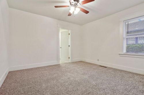 426 Lockeford St, Lodi CA 95240-2335 exterior