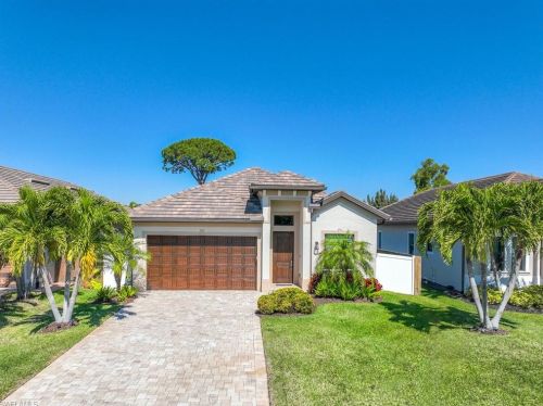 745 109th Ave, Naples, FL 34108-1811