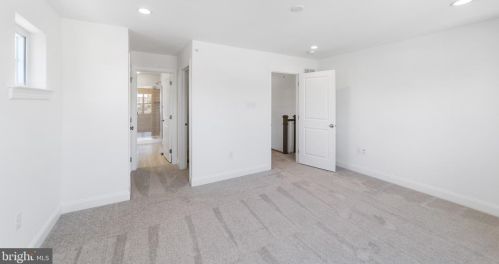 328 Walnut St, Collegeville PA  19426-3601 exterior