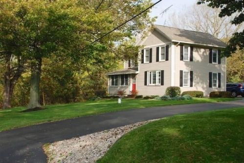 524 Mcginnis Rd, Scottsville, NY 14546-9760