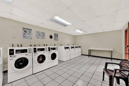 1900 68th St, Hialeah FL  33014-4401 exterior