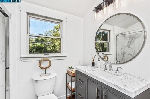 392 Moraga Way, Orinda CA  94563-3805 exterior