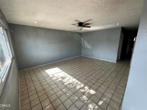 307 Roosevelt Ave, Oxnard CA  93030-3630 exterior