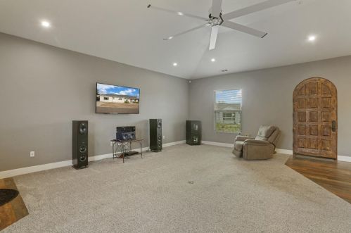 569 Springer Ln, Lodi CA  95242-9224 exterior