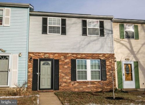 18052 Olde Prt Ln, Triangle VA  22172-1029 exterior