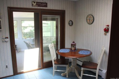 31 Woodland Rd, Highland Mills NY  10930-2948 exterior