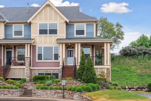 15568 Dynasty Way, Saint Paul, MN 55124-7836
