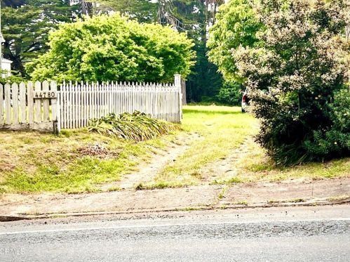 44780 Little Lake Rd, Mendocino, CA 95460-9568