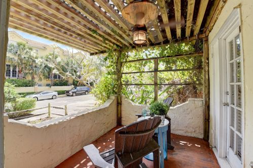 605 2nd St, Delray Beach FL  33483-5415 exterior