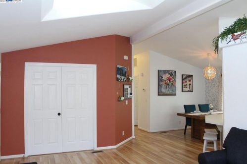 28378 Bradshire Rd, Hayward CA  94545-4818 exterior