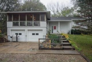 64896 272nd St, Nevada, IA 50201-7539