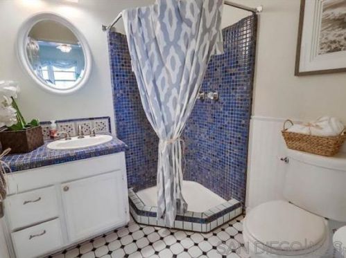 502 Palm Ave, San Diego CA  92118-1756 exterior