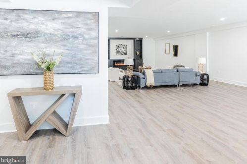 2219 Westmoreland St, Falls Church VA  22043-1701 exterior