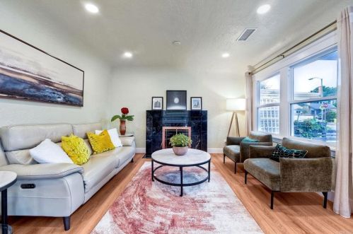 4036 Jackdaw St, San Diego CA  92103-1721 exterior