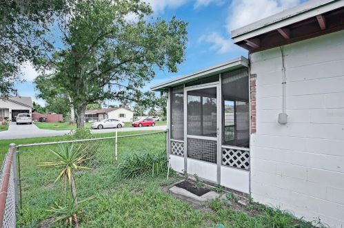 1703 Gattis Dr, Orlando FL  32825-5411 exterior