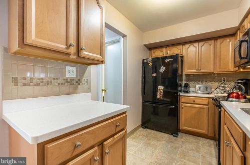 215 Grn Blade Dr, Dover DE  19904-2643 exterior