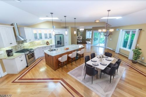 39 Winona Ave, Lincoln Park NJ  07035-1711 exterior