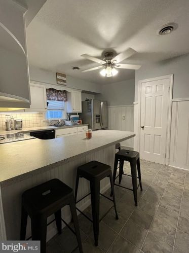 266 Delaware Ave, Harrington DE  19952-1260 exterior