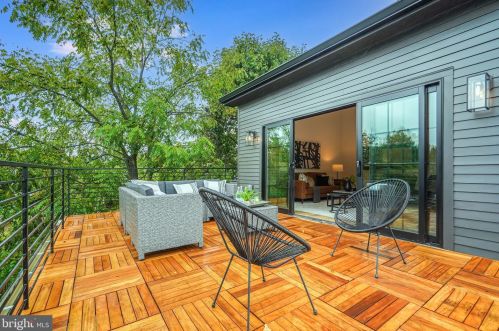 4915 Western Ave, Washington DC  20016-4319 exterior