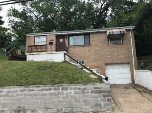 218 Anthony St, Pittsburgh, PA 15210-2268