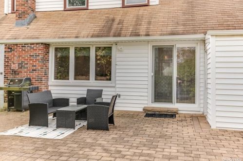 364 Howard Ave, Woodsburgh NY  11598-2940 exterior
