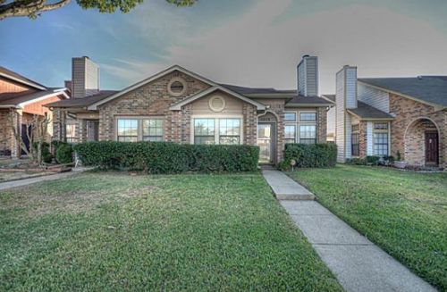 5023 Clover Haven St, Dallas, TX 75227-1841