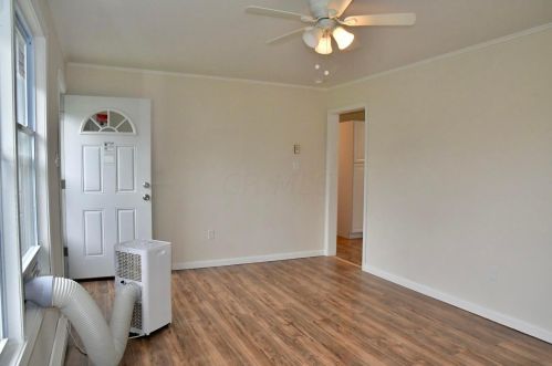 150 4th St, Frazeysburg OH  43822-9753 exterior