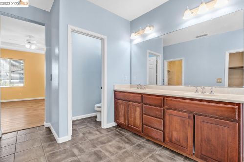 23 Elijah Ct, West Pittsburg CA  94565-2748 exterior