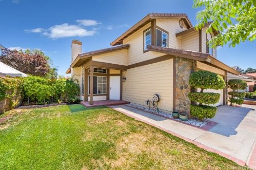 28054 Devon Ln, Santa Clarita, CA 91350-3935