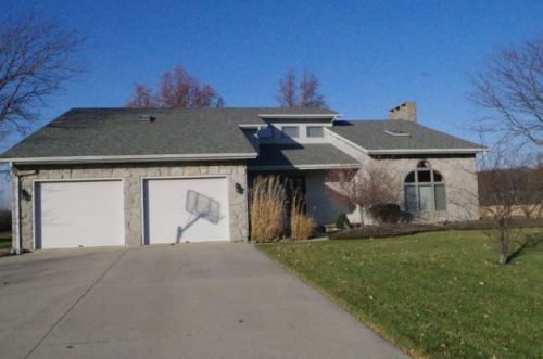 1119 Yorkshire Ct, Celina, OH 45822-1100