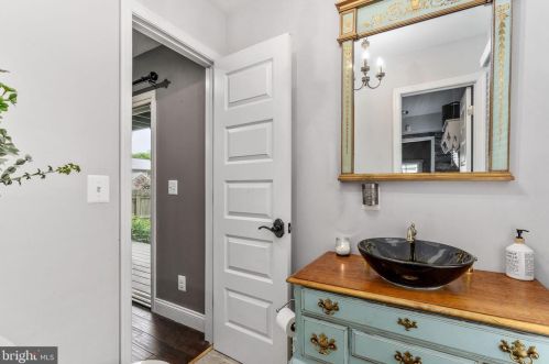 209 Prince Edward St, Fredericksburg VA  22401-6034 exterior